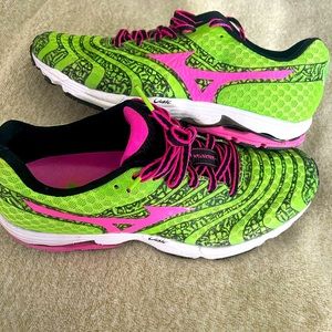 Women’s size 9.5 running shoes